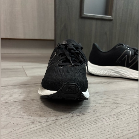 Men’s sneakers New Balance Fresh Foam X EVOZ v3 size 7 US / 40 EU / 25 CM - Picture 2 of 10